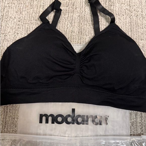 Modara Bras - Picture 2 of 5